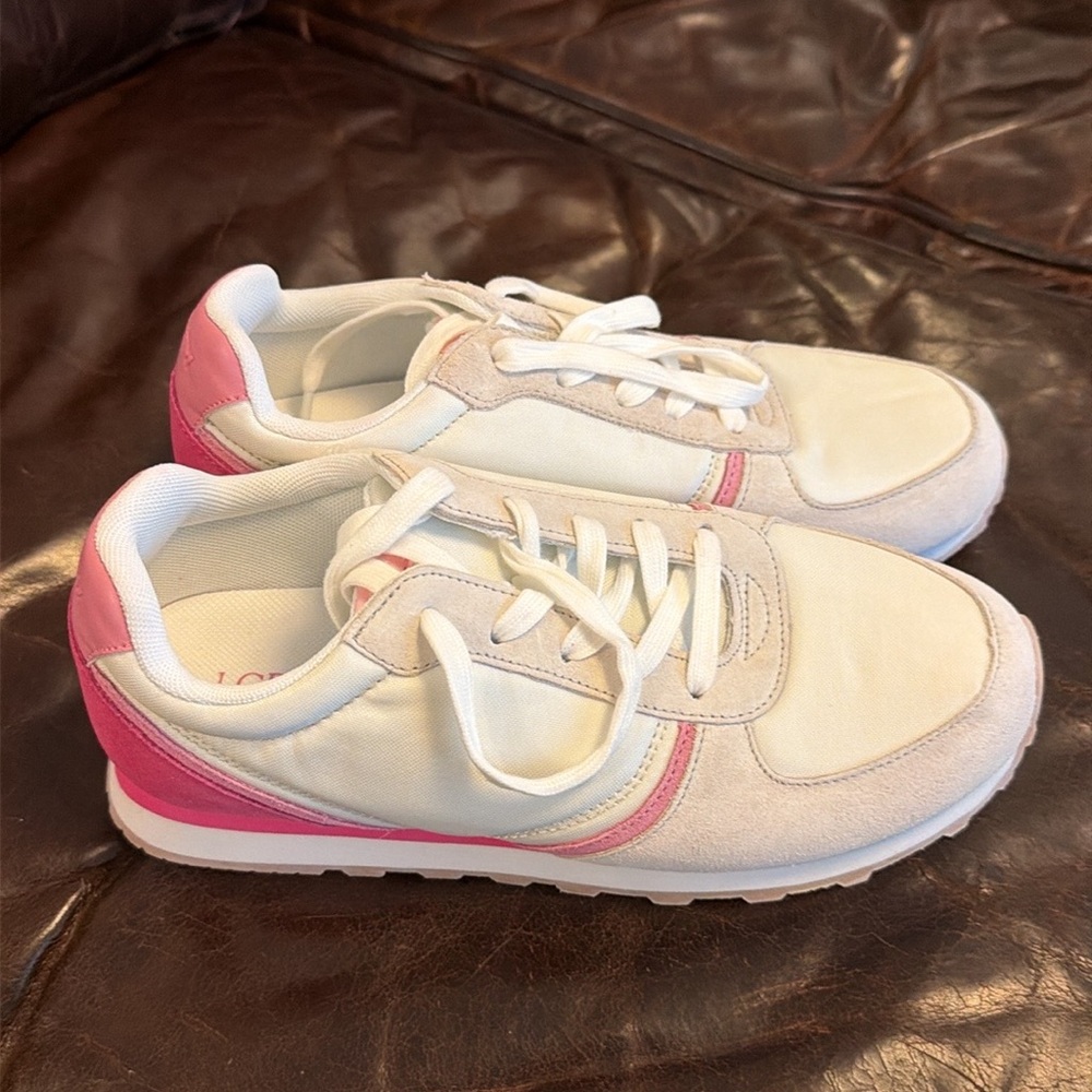 NWT size 8.5 J.Crew Factory spring trainer sneakers, white with pink accents.
